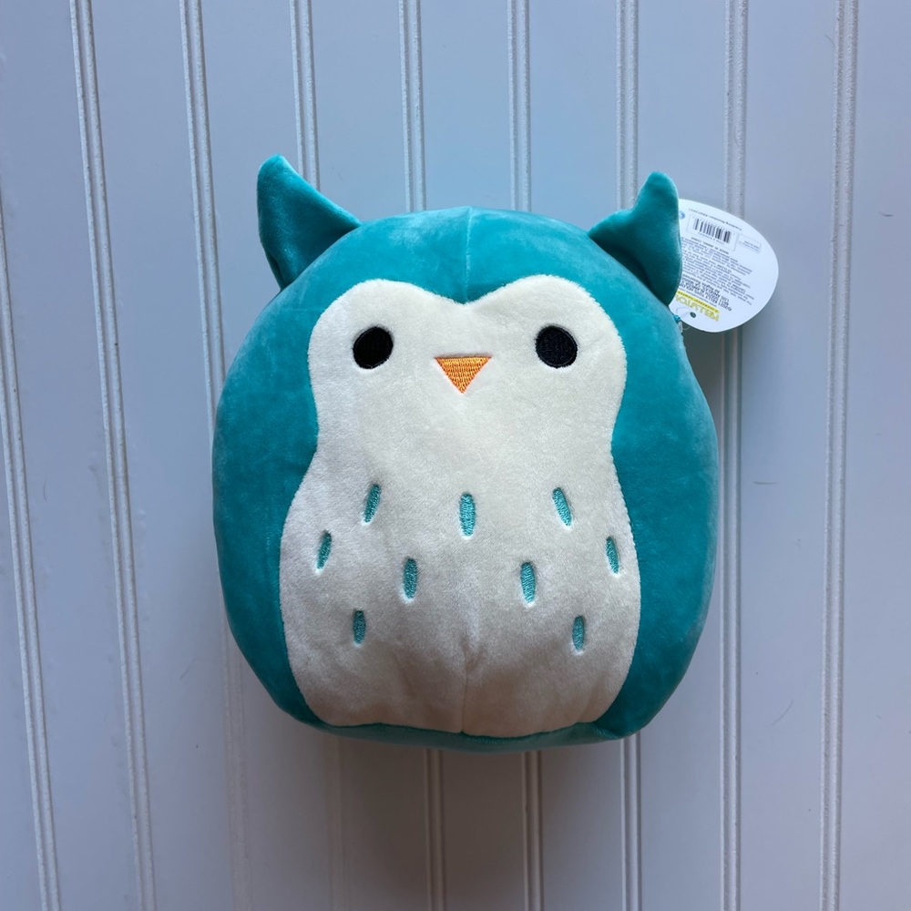 Squishmellos 8” “Winston”